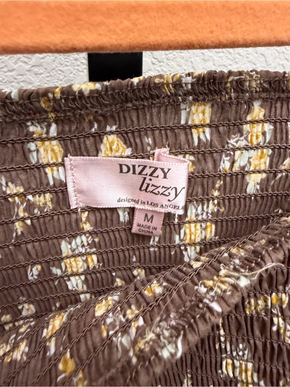 Dizzy Lizzy Women’s Brown Floral Smocked Peasant Blouse - Picture 2 of 3